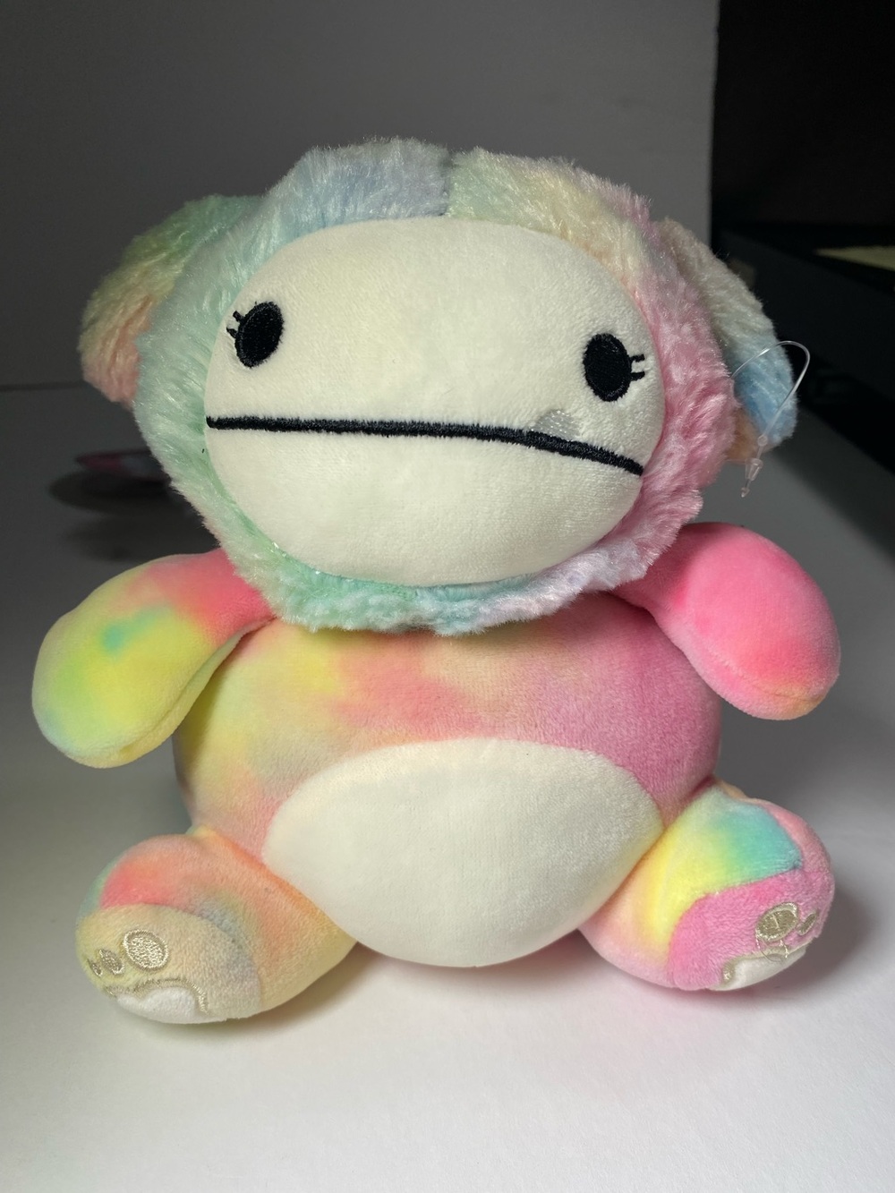 Squishmallow Zaylee Bigfoot 8” Rainbow Pastel Pink Yellow Blue Cream Plush
